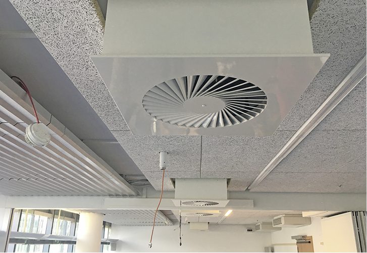 



1
 GSB-Deckenumluftgerät LH-UL 250S mit Ionisierungsmodul. 
