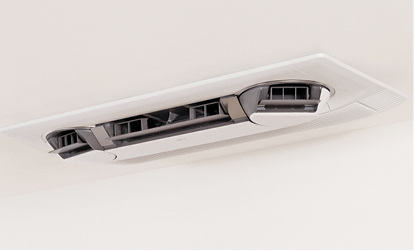 



Swegon: 1-Wege-Fächerkassette mit schwenkbaren Luftauslässen. 
