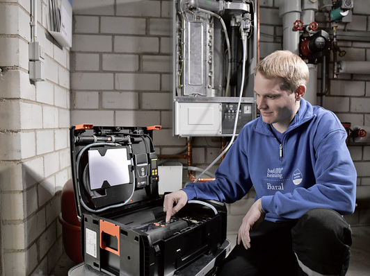 Testo: Gasleitungsprüfung mit dem Messgerät testo 324.