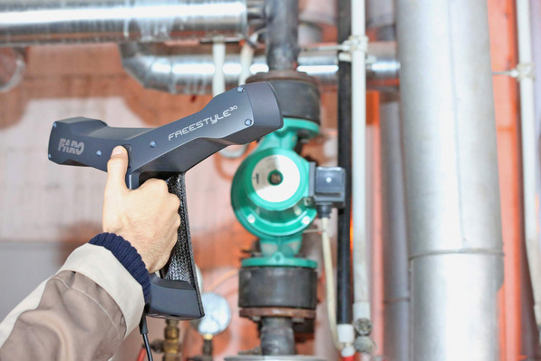 Bild 1: Haustechnik mobil scannen: Mit 3D-Handscannern lassen sich auch unzugängliche Stellen oder Details schnell, einfach und präzise dreidimensional erfassen.