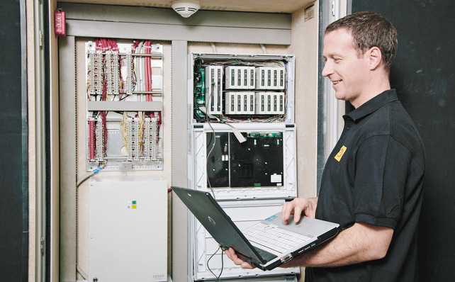 Bild 1: Elektro-CAD unterstützt die Planung und ­Dokumentation und übernimmt zeitraubende und unproduktive Routinetätigkeiten.