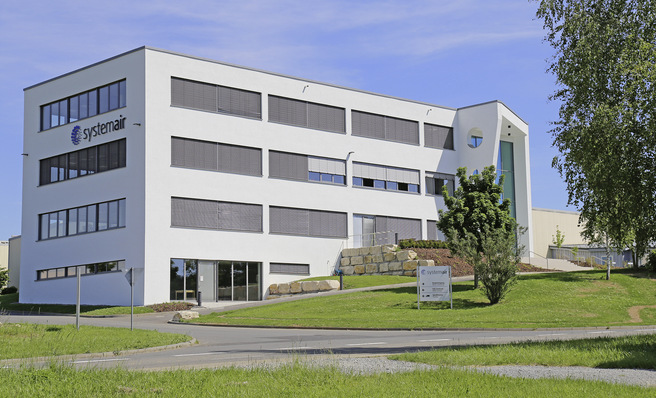 Systemair: Im Geschäftsjahr 2018/19 wurde in Boxberg der Neubau eines Büro- und Kantinengebäude fertiggestellt.