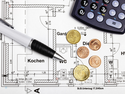 Die Tage verbindlicher Honorare für Planungsleistungen sind gezählt. Vermutlich ab 2021 sind bei Neuverträgen die Planerhonorare frei vereinbar.