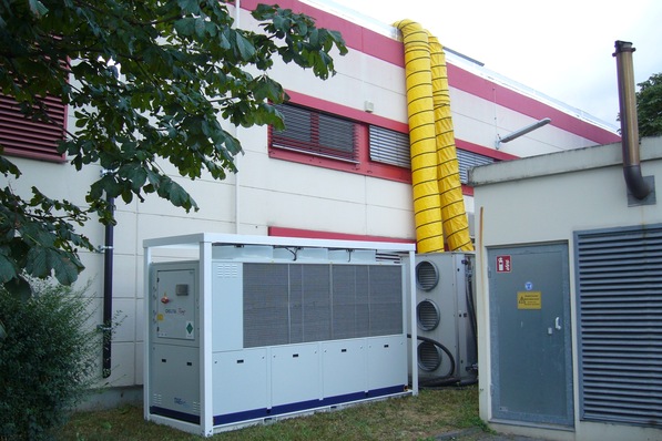 Mit Mietkälte von Delta-Temp konnte der Betrieb in einem NRW-Impfzentrum auch für die anstehenden warmen Sommermonate gesichert werden.