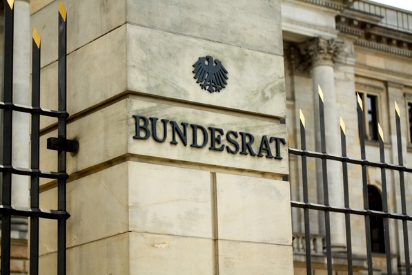 Der Bundesrat fordert im Rahmen der KSG-Novelle insbesondere gesetzliche Maßnahmen zur Anpassung an den Klimawandel.