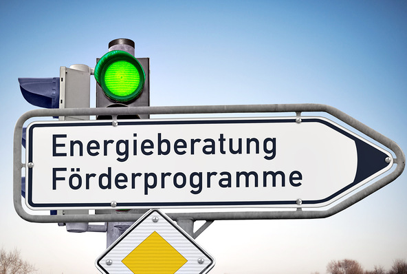 Wer innerhalb der Förderprogramme des Bundes für effiziente Gebäude beraten will, muss sich regelmäßig weiterbilden. 