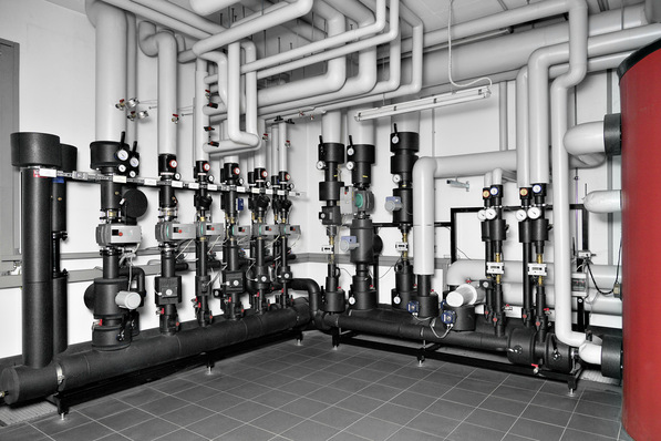 Bild 1 Theorie und Praxis bestätigen, dass die Anlagenhydraulik ein entscheidender Faktor für  einen energieeffizienten Betrieb ist.