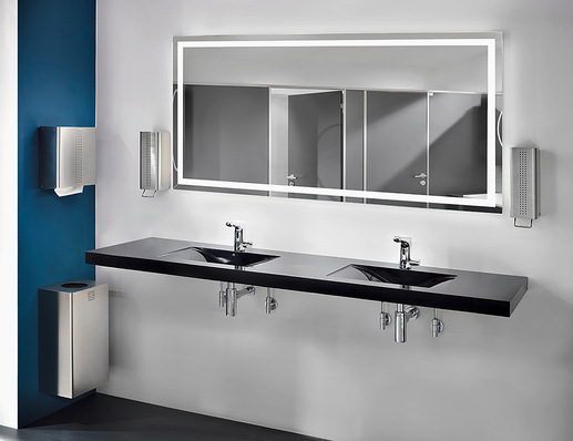 Bild 1 Über das Wassermanagement-System SWS können elektronische Schell-Armaturen in (halb-)öffentlichen und gewerblichen Gebäuden programmiert werden. Über den Online-Service Smart.SWS auch aus der Ferne.