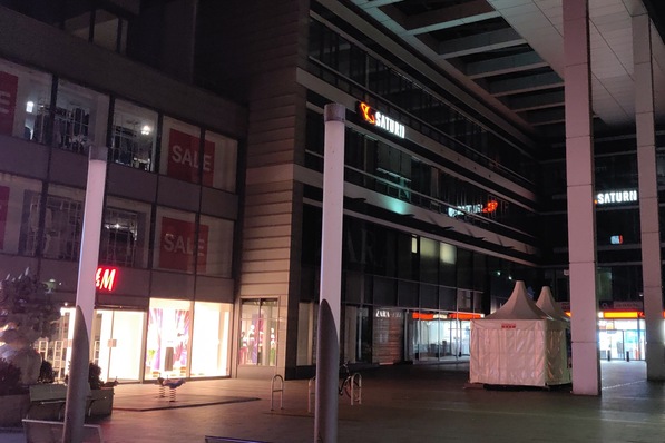 Bild 1 Einkaufszentrum „Am Brand“.