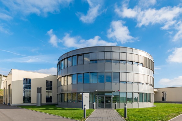 Das Forschungs- und Entwicklungszentrum der Systemair GmbH feierte im Frühjahr 2022 die AMCA-Zertifizierung der im Werk gefertigten Axialventilatoren.