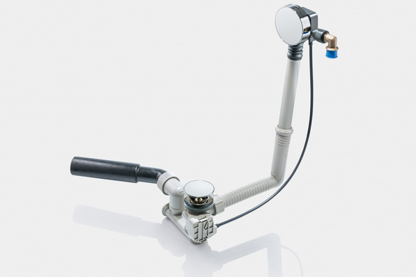 Geberit: Ablaufgarnitur mit Zulauf.