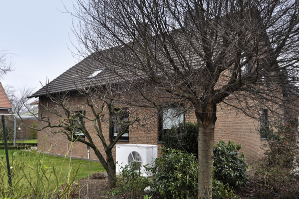 g Ist die Heizungsmodernisierung mit einer Luft/Wasser-Wärmepumpe günstiger als eine neue Gas-Heizung? Wer diese Frage seriös beantworten will, muss für beide Lösungen die Gesamtkosten während der gesamten Nutzungsdauer ermitteln.