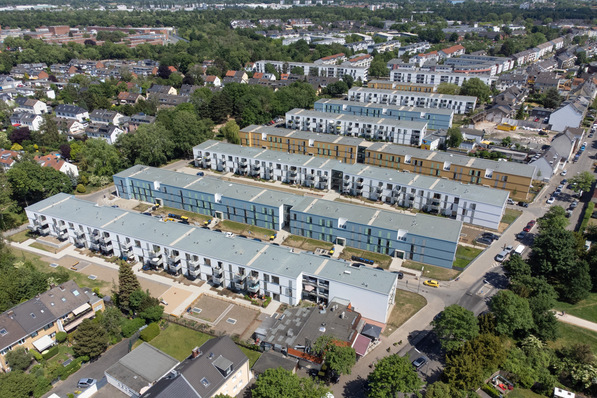 Bild 1 Durch Abriss und Neubau konnte Die Ehrenfelder Gemeinnützige Wohnungsgenossenschaft die Gesamtwohnfläche im Kölner Stadtquartier Ossendorf mehr als verdoppeln: von 15 000 auf rund 32 000 m 2 .