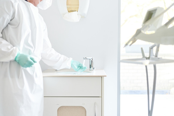 Bild 1 Pseudomonas aeruginosa sind besonders für Menschen mit geschwächtem Immunsystem ein Gesundheitsrisiko.