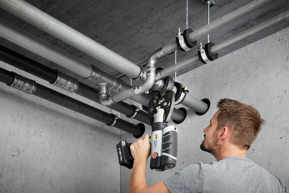 Viega: Pressverbinder mit Zink-Nickel-Beschichtung.