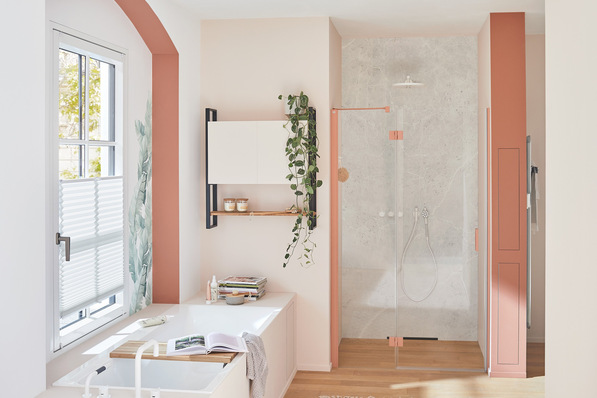 Kermi: Duschkabine Liga Schwingtür in der Trendfarbe „Noble Pink“.