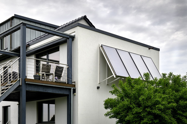  Zweifamilienhaus im südlichen Ruhrgebiet: Mit drei Maßnahmenpaketen zum Plusenergiehaus gewandelt.