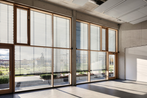  Alle Sonnenschutzkomponenten lassen sich auch individuell per Taster oder App bedienen.