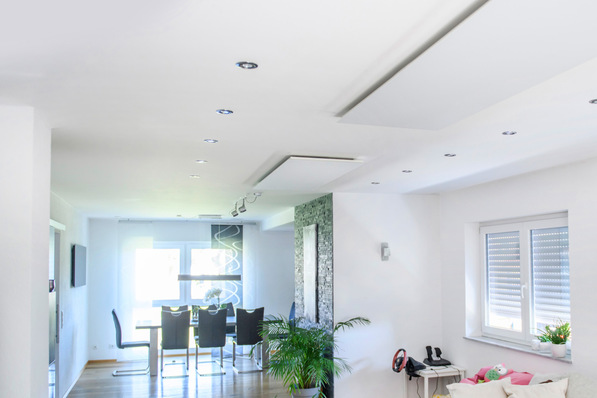  Bild 1 Studienergebnisse deuten darauf hin, dass die Infrarotheizung bei hochwärmegedämmten Ein- und Mehrfamilienhäusern bis etwa 1000 m2  beheizte Fläche gute Chancen als Alternative zur klassischen Warmwasserheizung hat.