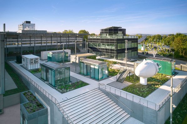 Bild 1 Im All Electric Society Park in Blomberg zeigt Phoenix Contact, wie die Elektrifizierung der Gesellschaft durch Sektorenkopplung umgesetzt werden kann.