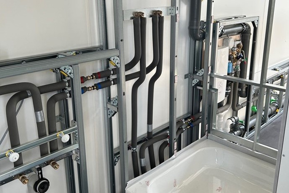 Empur: Vorgefertigte Installationsregister.