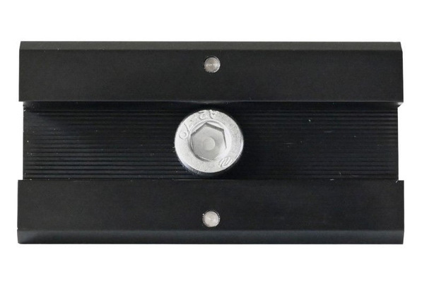 venturama: PV-Modulklemme mit Erdungspin.