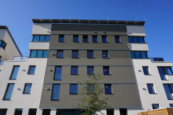 Meltem: Fassadenabschlüsse mit Edelstahlschoten.