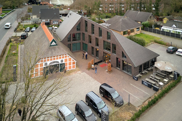 Bild 1 Der Köterhof in Ohmstede wurde 1807 errichtet. 2020 wurde ein Erweiterungsbau ergänzt.