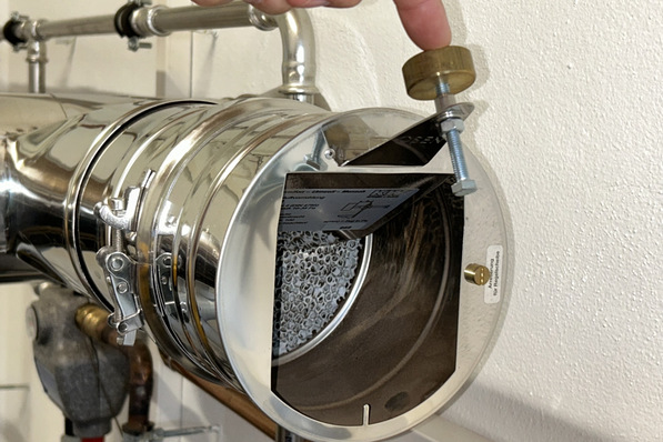 Raab: Zugbegrenzer Z 150 mit Filteraufsatz von Kutzner + Weber.