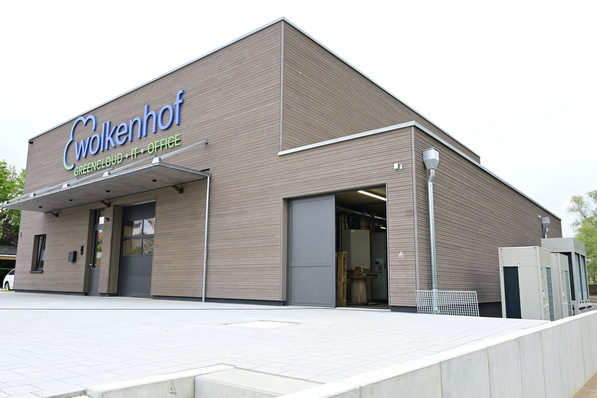 Bild 1 Der neue Firmensitz des Greencloud-, IT- und Office-Dienstleisters Wolkenhof.