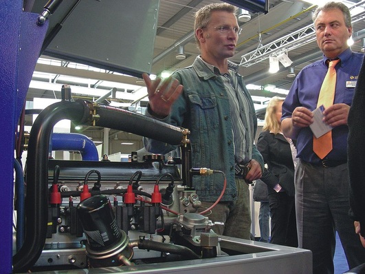 Der wirtschaftliche Erfolg eines Mikro-KWK hängt von möglichst langen Laufzeiten und Erlösen aus eingespeistem Strom ab. EC Power hat dazu eine spezielle Regelung entwickelt, die automatisch die wirtschaftlich günstigste Fahrweise wählt.