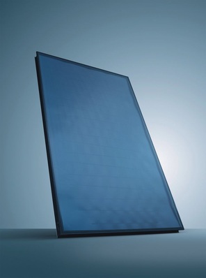 Vaillant: Neuer Flachkollektor in vertikaler und horizontaler Ausführung.