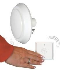 Das Funk-Lüftungsventil kann drei unterschiedliche ­Volumenströme realisieren und wird drahtlos über Taster, Fernbedienung und/oder Sensoren angesteuert.