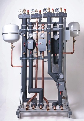 Vorgefertigte Pumpengruppe für die SorTech AdsorptionsKältemaschinen ACS 08 / ACS 15.