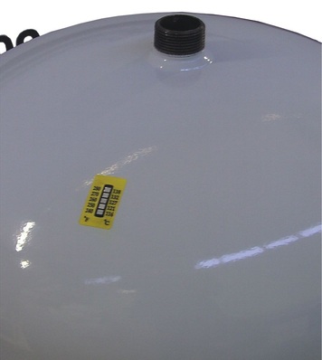 SferaTec: Membranausdehnungsgefäße der Serie DS mit Thermostrip.