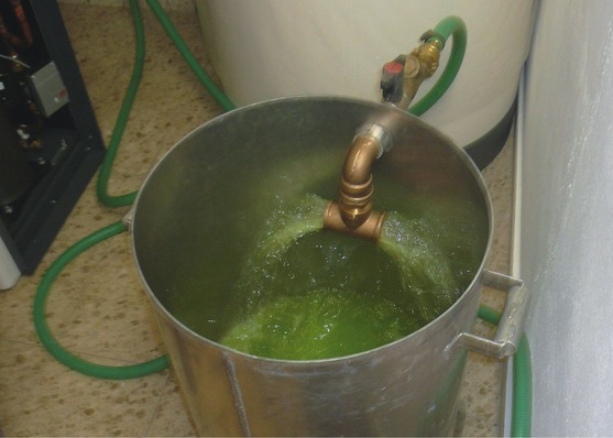 Fragol: Mischen der Wärmeübertragungsflüssigkeit Zitrec M für die oberflächennahe Geothermie mit Wasser.