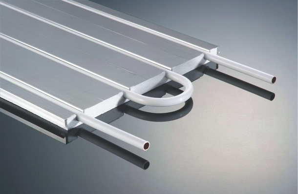 Wieland: Die Variante R6 der cupronova-Wandheizung hat eine um 30 % erhöhte Heizleistung.