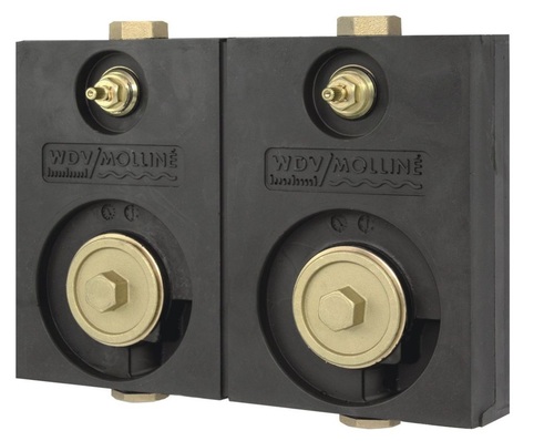 WDV/Molliné: Wasserzähler-Montageblock „Duo“ mit serien­mäßiger Ummantelung aus PU-Hartschaum.