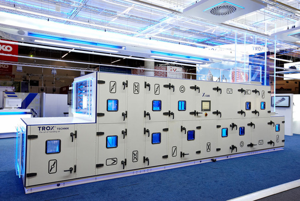 Trox präsentierte den Prototypen des RLT-Geräts X-Cube erstmalig auf der ISH 2011.