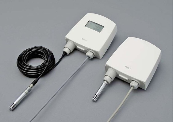 Vaisala: HMT120/130 mit und ohne Display.