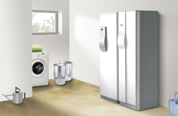 Roth: Thermospeicher Quadroline aus Kunststoff.