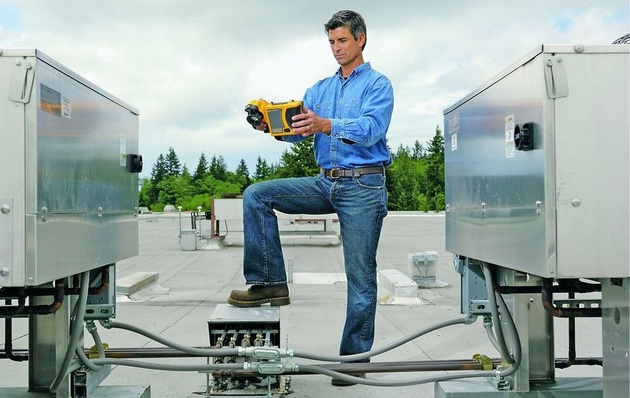 Abb. 1 Ob für die Lokalisierung von Wärmebrücken, Leitungslecks oder die Instandhaltung und Wartung ­gebäudetechnischer Anlagen: Thermografie-Kameras sind vielseitig einsetzbar.