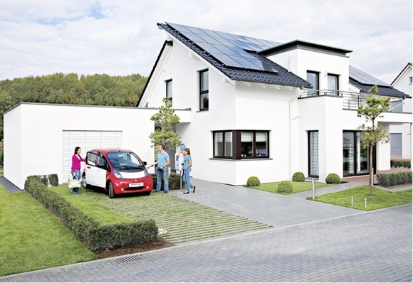 Abb. 1 Plus-Energie-Haus die Baureihe generation5.0 von WeberHaus. Photovoltaik ist für die Plus-Energiebilanz ein wichtiger Bestandteil.