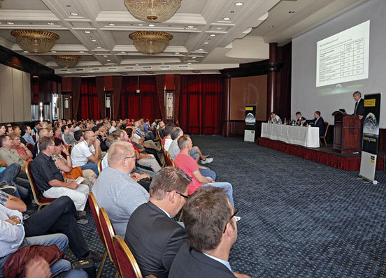 Ausgebucht - diese Statusmeldung gab es innerhalb kürzester Zeit zu nahezu allen 16 Viega-Fachsymposien, hier in der “Yachthafen-Residenz“ in Rostock-Warnemünde.