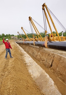 Abb. 1 Arbeiten an der Erdgasleitung Opal, die die Ostseepipeline Nord Stream mit dem ­europäischen Ferngasleitungsnetz verbindet. In den Plänen der Bundesregierung zur Energiewende haben die riesigen Potenziale von Erdgas und der Erdgasinfrastruktur bis heute keinen ­adäquaten Niederschlag gefunden. Das könnte sich bald ändern.