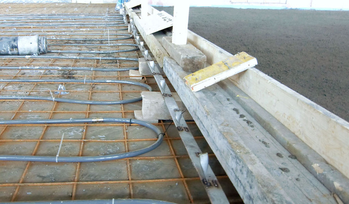 Abb. 1 Für das Aufheizen von Heizestrichen wird innerhalb des Bauablaufs zu einem Zeitpunkt Heizwärme benötigt, zu dem häufig noch kein betriebsbereiter Wärmeerzeuger verfügbar ist.