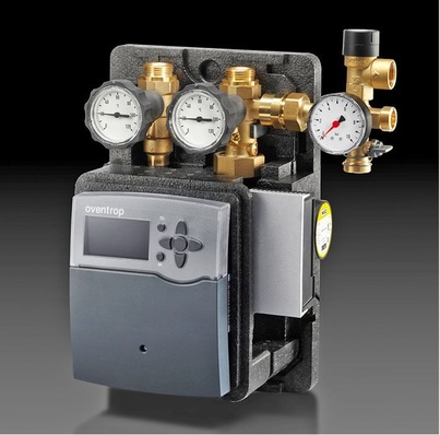 Oventrop: Regusol-Solarstation ELH-130-B mit Hocheffizienzpumpe und Regtronic-Regler.