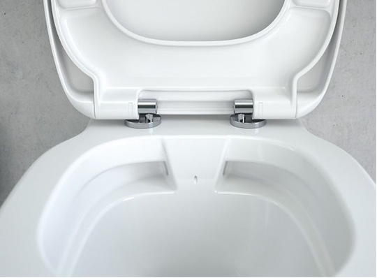 Ideal Standard: Connect WC mit randloser Spültechnik.