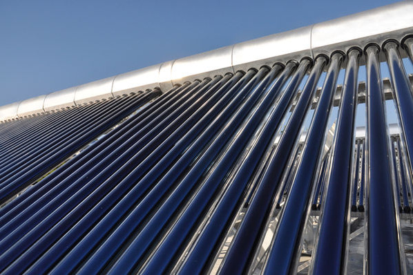 © Viessmann
 Vakuum-Röhrenkollektor Vitosol 200-T, Typ SPL.