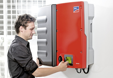 



SMA: Sunny Boy Smart Energy. 
